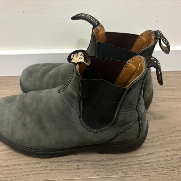 Blundstone 587 Classic Chelsea Boots in Rustic Black Size 6 AUS / Women's 9 US - Picture 3 of 6